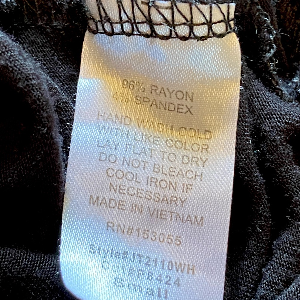 Winnie the Pooh Crop Top - Picture 5 of 8